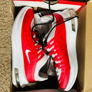NIKE AIR MAX AXIS / SIZE 13C